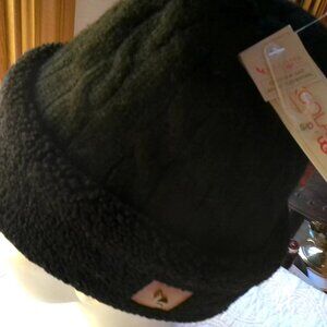 NWT Koolaburra by UGG Cable Knit Beanie Brushed Fleece Cuff Unisex